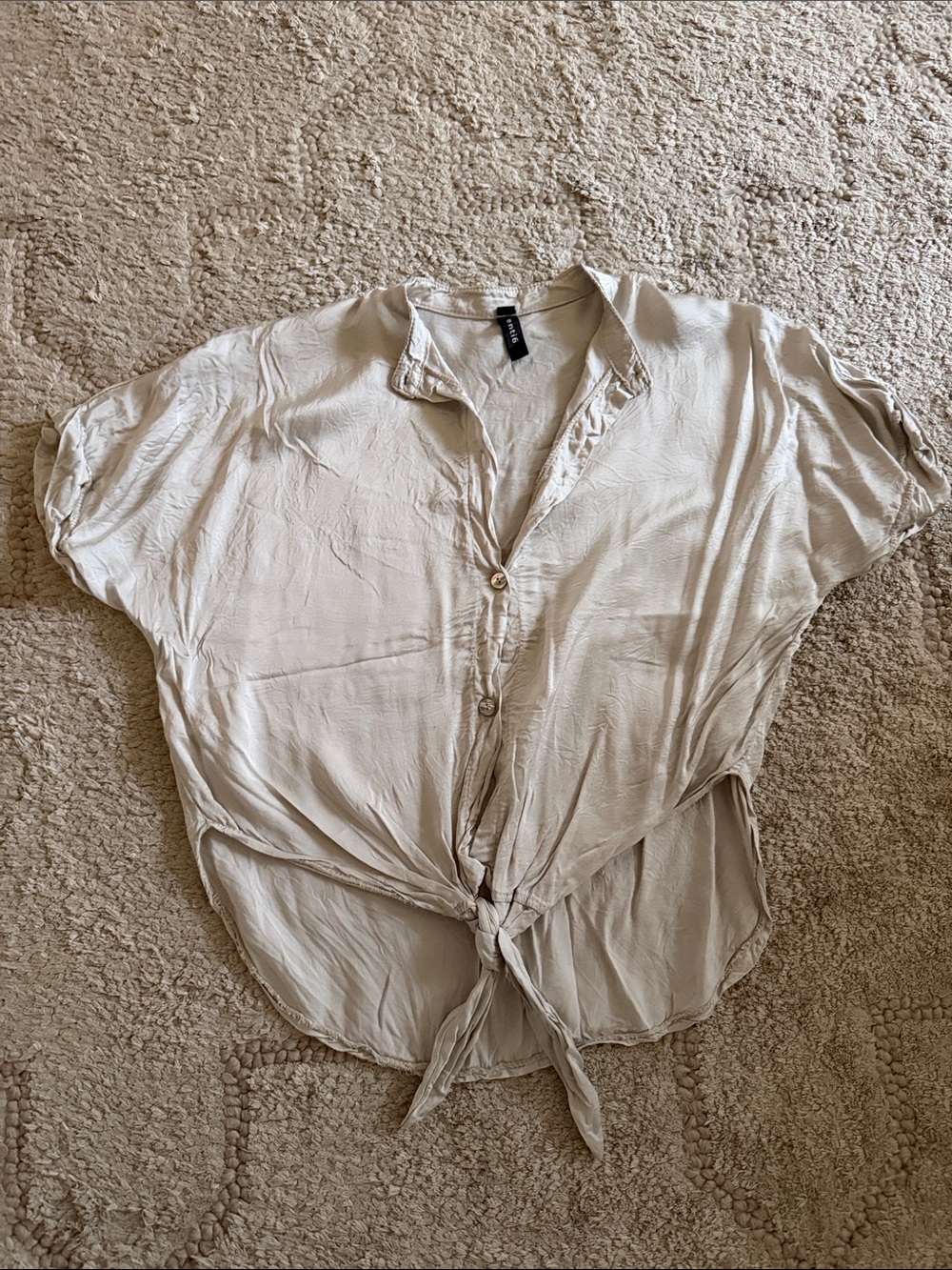 Tie-Front Short Sleeve Button Shirt in Light Beige